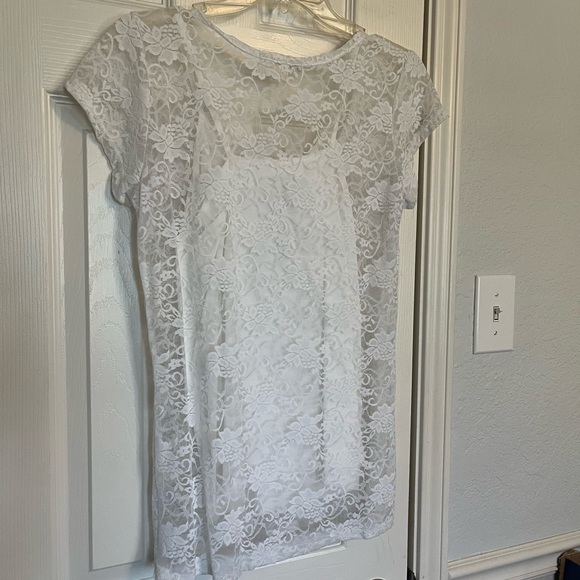 Sheer white lace top - Picture 2 of 3